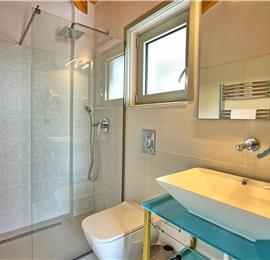 3 bedroom villa with pool & sea views, Makrades, sleeps 6